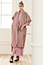 Max Mara Pre-Fall 2019 Fashion Show : The complete Max Mara Pre-Fall 2019 fashion show now on Vogue Runway.