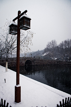 带着相机散步采集到最美还是雪西湖