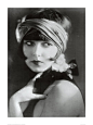How to get the 1920s flapper look