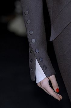 Karl Lagerfeld在巴黎时装周...