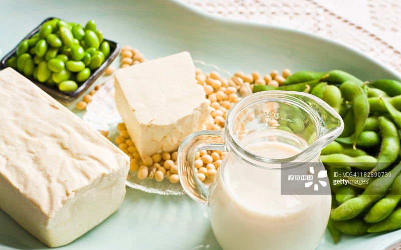 77e4698a808281c70820d9faf988179e7f9b13f91e9bf-ypET1u