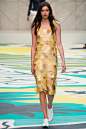 Burberry Spring 2015 Ready-to-Wear Collection Photos - Vogue