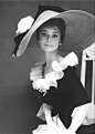 Audrey Hepburn - Photo: Cecil Beaton,