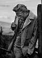 Charlie Hunnam. °