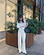 ANRI HARIMOTO在 Instagram 上发布：“気付けば5月 Cardigan #hm Tops #cos Belt #toteme Pants #hauntdaikanyama Shoes #adidas Bag #therow #fashion #ootd #styling”