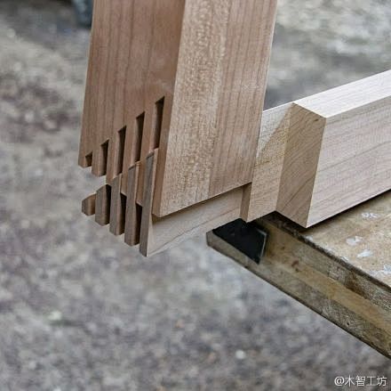 【对“纯手工制作”的迷恋】是关于实木家具...