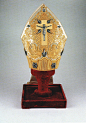 历任教皇的主教冠