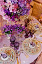 紫色琉璃杯+紫粉色餐花 配上金色餐具 宫廷聚会盛大开幕