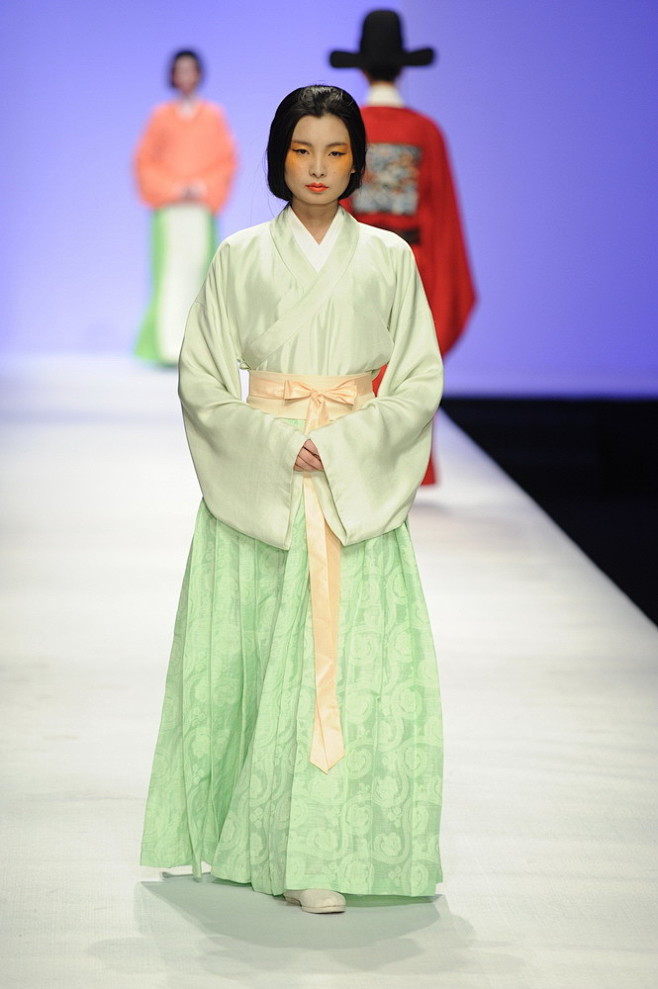 2012年来自楚艳和张晶的中国风系列服饰...