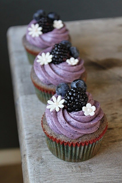 【蓝莓黑莓杯子蛋糕】Blueberry-...