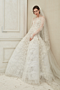 Oscar de la Renta Bridal Fall 2019  Fashion Show : The complete Oscar de la Renta Bridal Fall 2019  fashion show now on Vogue Runway.