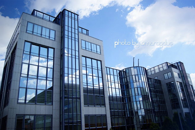 Sky and glass by sma...