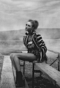petit-rebel:

Vlada Roslyakova/Elle Usa March 2012 #黑白# #人像#