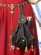 #绘画参考素材#女修道院院长和贵族女士的腰带，以及荷包钥匙等腰带上的附属物 15世纪#中世纪服饰#@北坤人素材