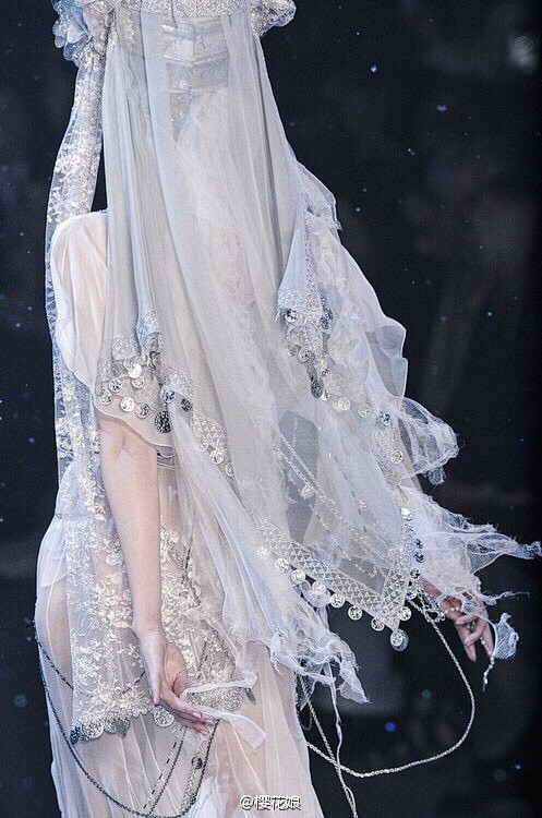 John Galliano Fall 2...