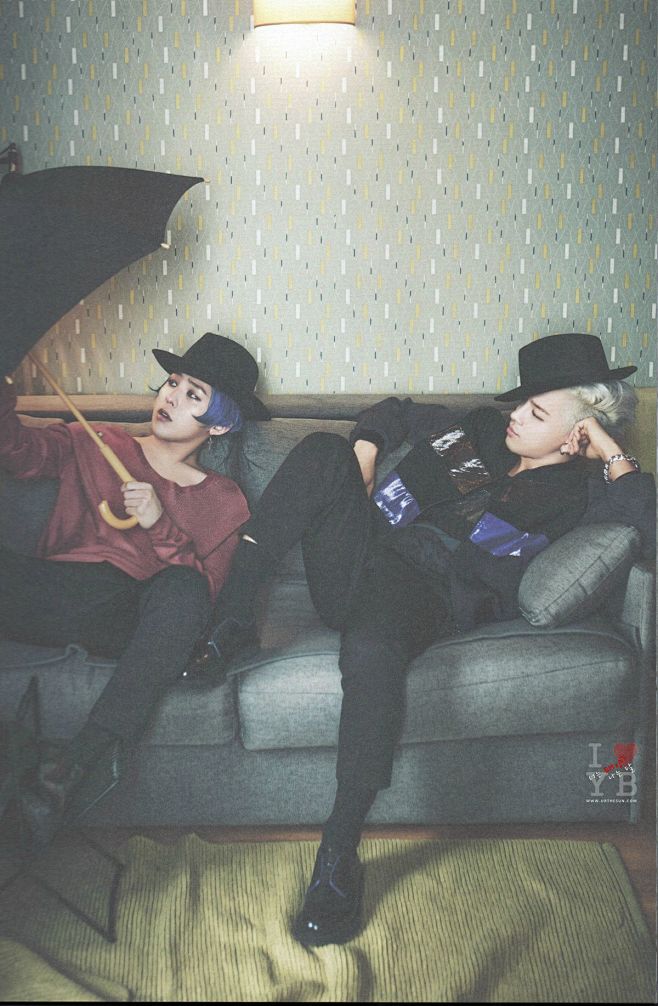 TAEYANG x GD PARIS I...