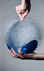 实拍气球爆裂的震撼瞬间 摄影师Edward Horsford将五颜六色的液体注入气球然后捕捉气球爆裂液体四溅的一瞬间