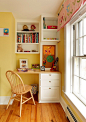在房间的一角搭建一个简易书架，当阳光照… #书房#