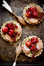 stone fruit tarts with coconut pastry cream / MICHAEL PAYNIC