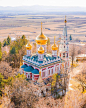 保加利亚的“城堡”

希普卡纪念教堂会将大家运送到一个糖果般的城堡，到达目的地后，你们的童话故事将在保加利亚的森林中展开......