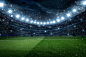 活动,事件,运动,户外,广角_512959561_Dramatic football stadium with rain and snow_创意图片_Getty Images China