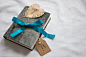 Close up of book tied with ribbon and gift tag_创意图片_Getty Images China