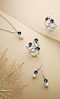 PANDORA. Mystic Floral pieces from the Autumn collection 2014 communicate a mood that is soft, mystical and romantic.