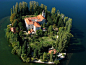 哇！这是千岛之国克罗地亚某个被改造成私人庄园的小岛，