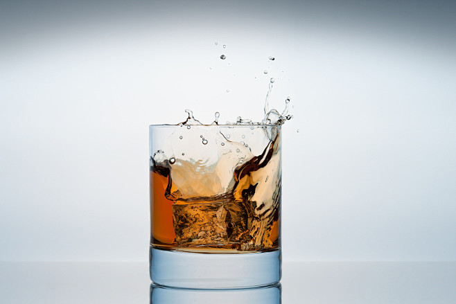Whisky Splash by Dom...