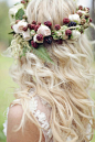 春之女神的降临，一组关于春季新娘发型的灵感~+来自：婚礼时光——关注婚礼的一切，分享最美好的时光。#新娘发型#