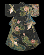 美国艺术家的东方戏服幻想 丨 令人惊讶之处！这些礼服竟然是陶瓷制品