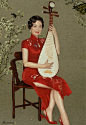 组图：《偶像》林青霞朱茵领衔拍摄老上海画报 : 10月17日，一组《偶像来了》十位女神身着旗袍的画报曝光。