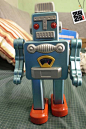 铁皮玩具 怀旧发条玩具 经典收藏360机器人 蓝色-淘宝网