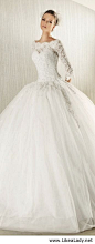 Wedding dresses - Bruidsjurken: 