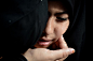 巴林的什叶派穆斯林村庄Bilad Al-Qadim，一名什叶派妇女在Salah Abbas的葬礼上哭泣。据称现年36岁的逝者是被安全部队射杀的，他的尸体上周较晚时候被发现。-AFP/Getty Images