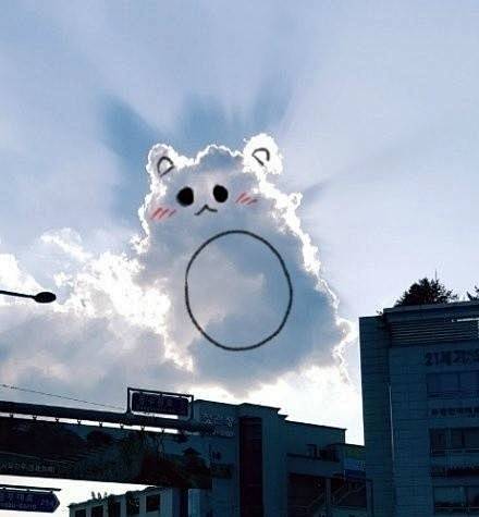 天空中出现巨大仓鼠