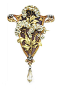 AN ART NOUVEAU ENAMEL AND DIAMOND HYDRANGEA BROOCH, BY BOUCHERON  circa 1900,  for Frédéric Boucheron, Paris: 