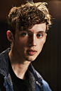 26_BBMAs_Kia-OTW_Troye-Sivan_-BTS-LA.jpg (1200×1797)