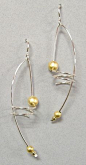 Silver Wire Gold Bead Spiral Earrings@北坤人素材