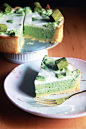 (via Crumbs and Cookies: matcha cheesecake.)