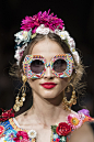 detail-defile-dolce-amp-gabbana-printemps-ete-2019-milan-detail-483.jpg (1800×2700)