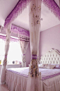 浪漫的紫色好唯美，床幔设计更让卧室空间充满梦幻色彩~
