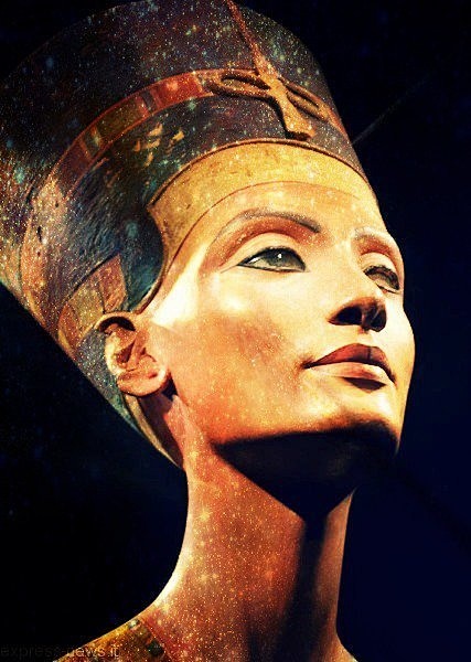 Nefertiti
埃及最美丽的法老夫人...