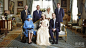 英国王室发布全家福 凯特母子坐正席【图】