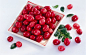 饮食,摄影,红色,餐具,盘子_200394905-001_Cranberries on plate_创意图片_Getty Images China