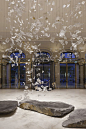 Lasvit has created an artistic glass sculpture called "Dancing Leaves"  Evoking a gust of wind, gradually spiraling upwards, created by entering the hotel lobby. A breathtaking sight of magically flying leaves from sycamore trees eventually fall