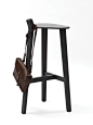 Bronco / Super-ette / 2013 : Stool and bar stool in solid oak with heat moulded seat.-Tabouret haut et bas en chêne massif, assise pliée à chaud.