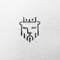 Minimalistic lion mark process. Swipe to see the final version. Created by Tadhg S. @tadhgdesign. Use #logolearn to show your work!