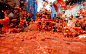 来自8月31日西班牙的番茄大战，今年有4万人参加，享受这红色的洗礼吧！