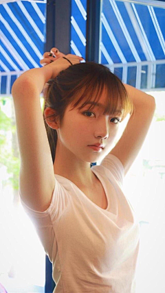 黑夜阳光lqs采集到美女